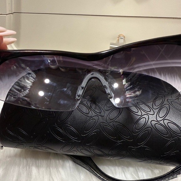 Oakley Black Shield Sunglasses - Picture 16 of 16